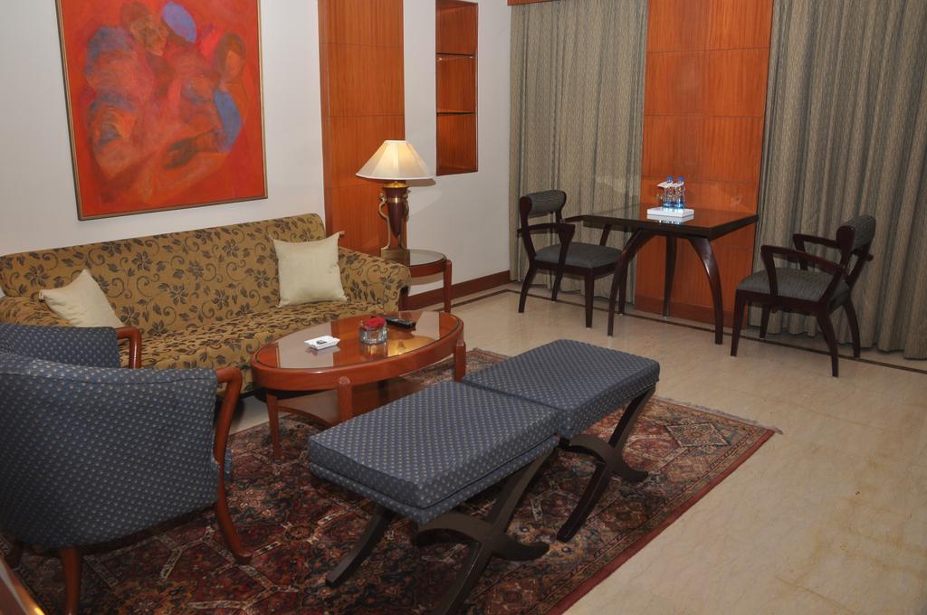The Hans, New Delhi Ngoại thất bức ảnh