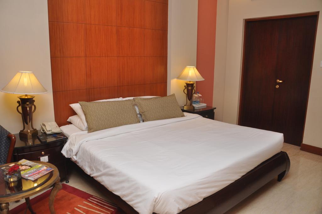 The Hans, New Delhi Ngoại thất bức ảnh